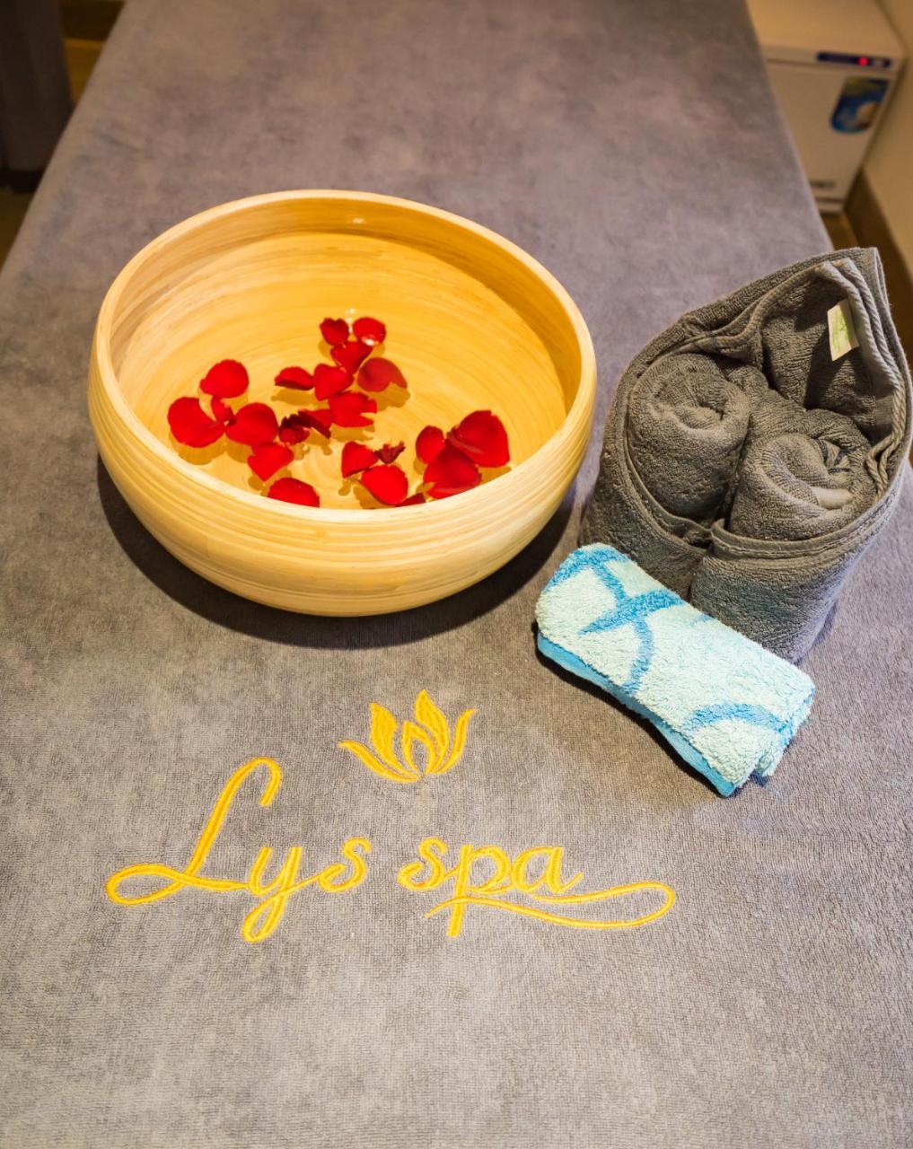 Lys Spa Hotel & Apartment Da Nang Zewnętrze zdjęcie
